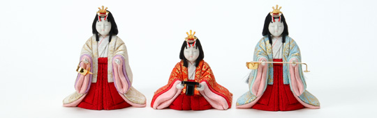 Three court ladies(Sake bottle, Wooden stand, Sake bottle with long handle)